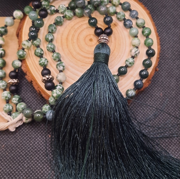 Mala 108 beads - Picture 1 of 3